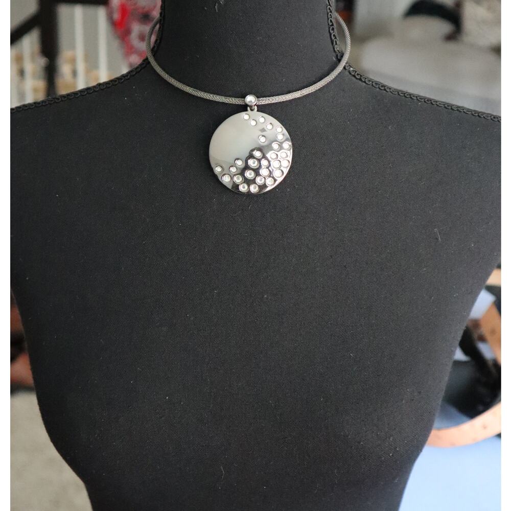 Vintage 90s Y2K Circle Disk Pendant Choker Necklace Silver Rhinestone Collar